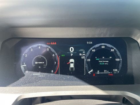 Used 2024 Toyota Tacoma TRD Off-Road w/ TRD Off Road Upgrade Package image 15