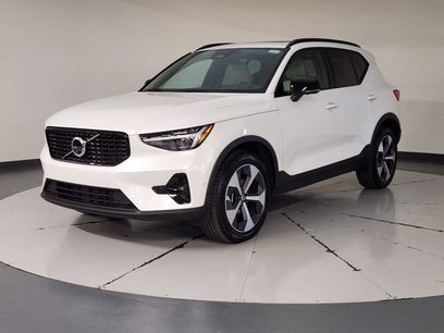 Used 2026 Volvo XC40 B5 Plus