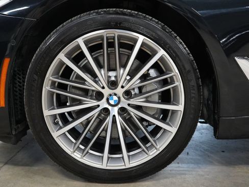 Used 2017 BMW 540i RWD image 33