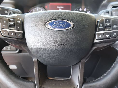 Used 2020 Ford Explorer XLT w/ Equipment Group 202A RWD image 23