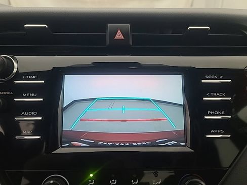 Used 2019 Toyota Camry LE FWD image 32