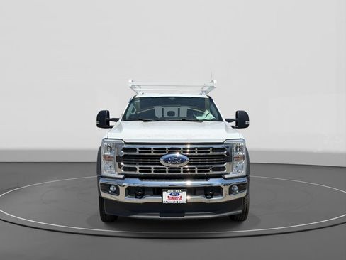 New 2025 Ford F550 4x4 Crew Cab Super Duty image 2