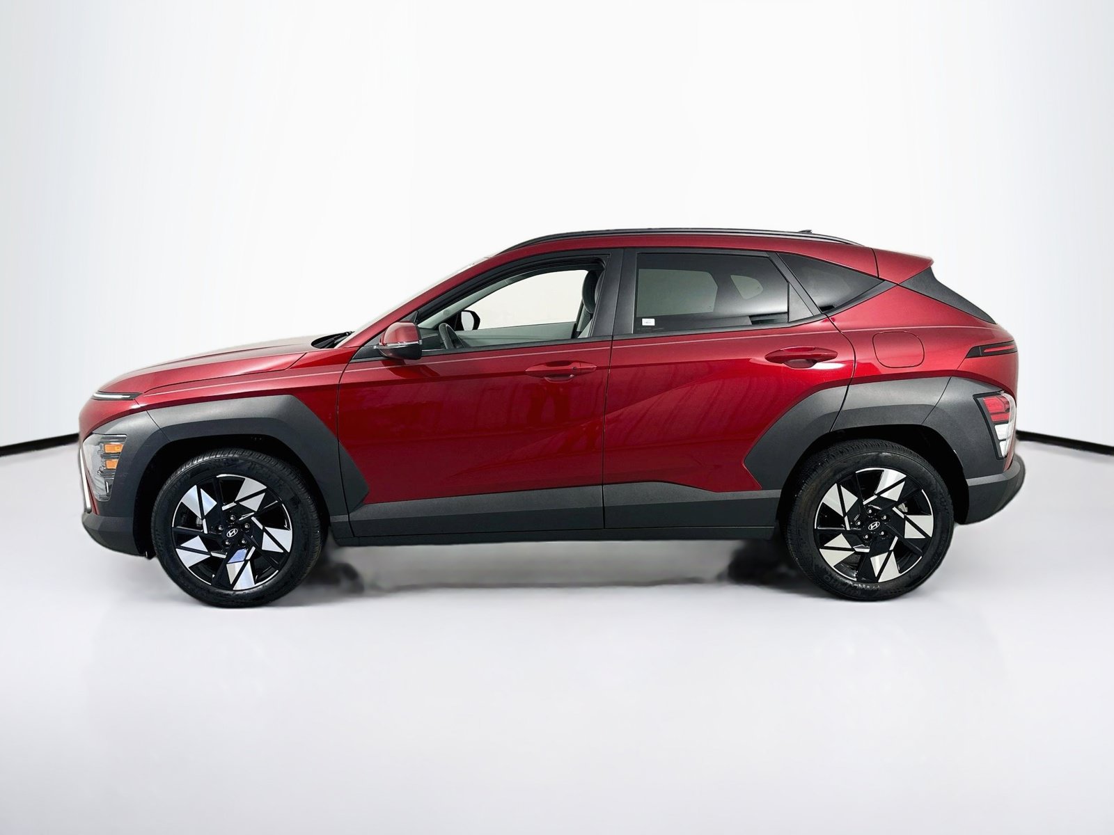 Used 2024 Hyundai Kona SEL FWD image 8