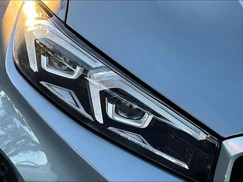 Used 2023 BMW 330i Sedan w/ Driving Assistance Package image 27