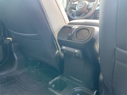 New 2024 Jeep Wrangler Unlimited Sport image 33