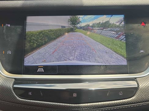 Used 2021 Cadillac XT6 Luxury FWD image 18