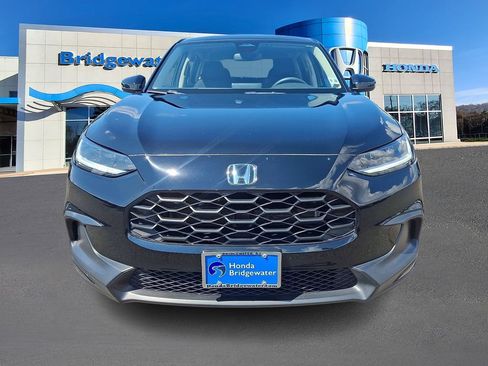 Used 2023 Honda HR-V LX image 2