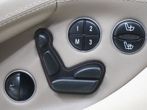 Used 2007 Mercedes-Benz SL 550 image 15