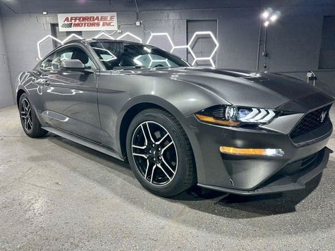 Used 2018 Ford Mustang Premium RWD image 6