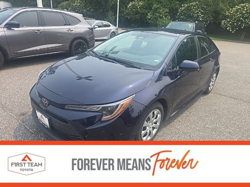 Used 2023 Toyota Corolla LE FWD image 1