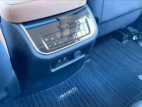 Certified 2025 INFINITI QX80 Sensory image 34