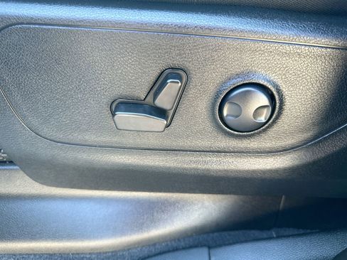 Used 2025 RAM 1500 Big Horn image 12