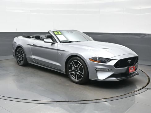 Used 2022 Ford Mustang GT Premium w/ Equipment Group 401A RWD image 8