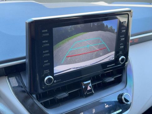 Used 2022 Toyota Corolla LE image 24