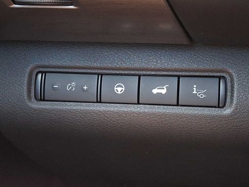 Used 2022 Nissan Pathfinder Platinum w/ Cargo Package AWD/4WD image 24