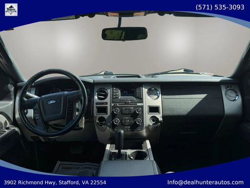Used 2017 Ford Expedition XLT RWD image 32