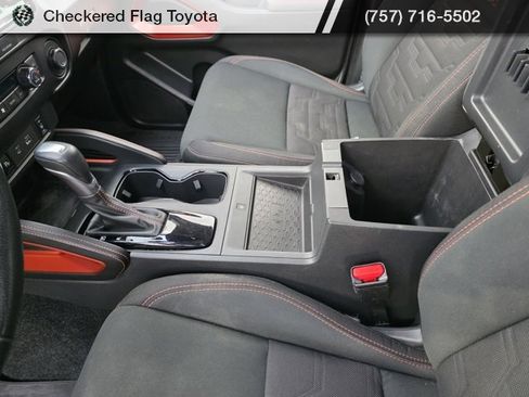 Used 2022 Nissan Frontier PRO-4X image 37