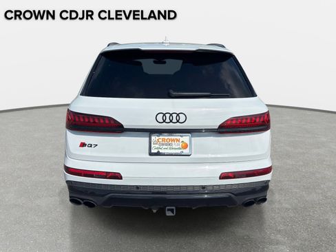 Used 2023 Audi SQ7 Prestige w/ Sport Package AWD/4WD image 4
