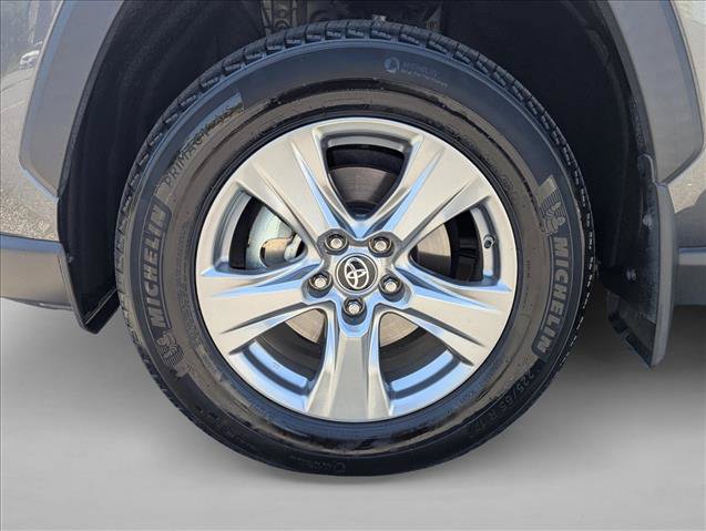 Used 2024 Toyota RAV4 LE AWD/4WD image 9