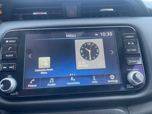 Certified 2024 Nissan Kicks SR w/ SR Premium Package FWD image 16