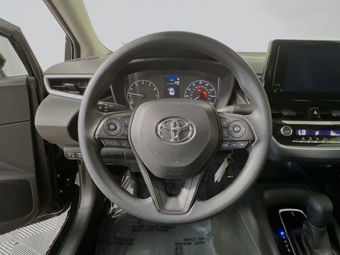 Used 2024 Toyota Corolla LE FWD image 18
