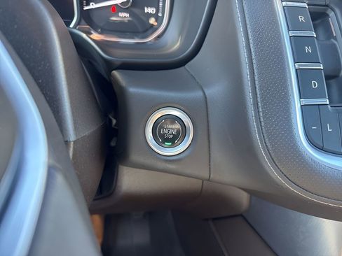 Used 2021 GMC Yukon SLT w/ SLT Luxury Plus Package image 26