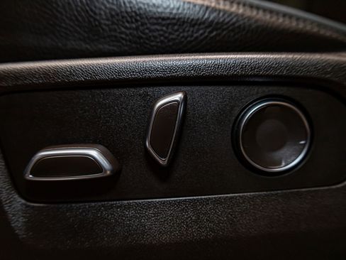 Used 2024 GMC Sierra 3500 Denali w/ Denali Reserve Package image 25