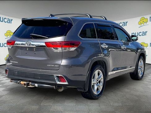 Used 2019 Toyota Highlander Limited Platinum AWD/4WD image 6