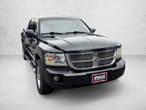 Used 2008 Dodge Dakota Laramie AWD/4WD image 3