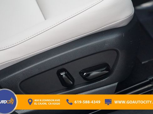 Used 2024 Lexus UX 250h FWD image 16