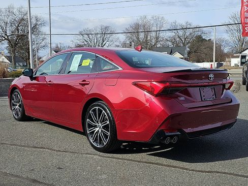 Used 2019 Toyota Avalon XSE w/ All Weather Liner Package image 4