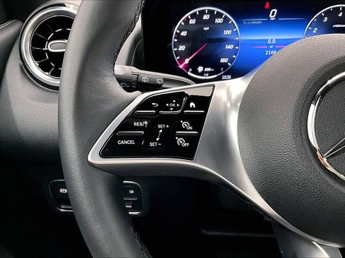 Used 2026 Mercedes-Benz GLB 250 image 20