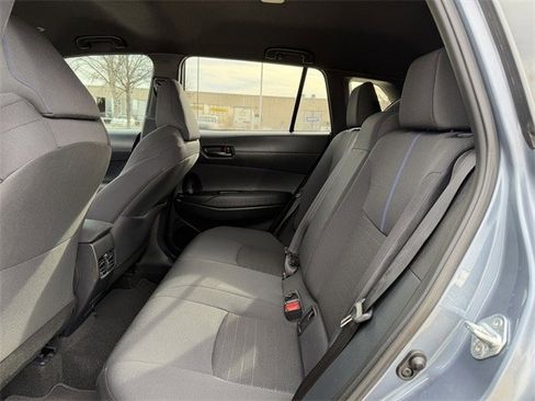 Used 2024 Toyota Corolla Cross SE image 33