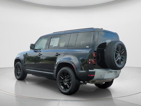 Used 2025 Land Rover Defender 110 S AWD/4WD image 7