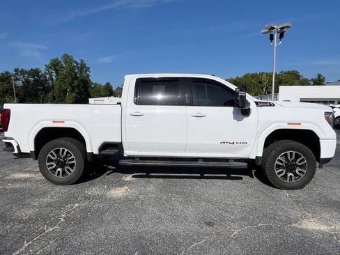 Used 2020 GMC Sierra 2500 AT4 w/ AT4 Premium Package AWD/4WD image 2
