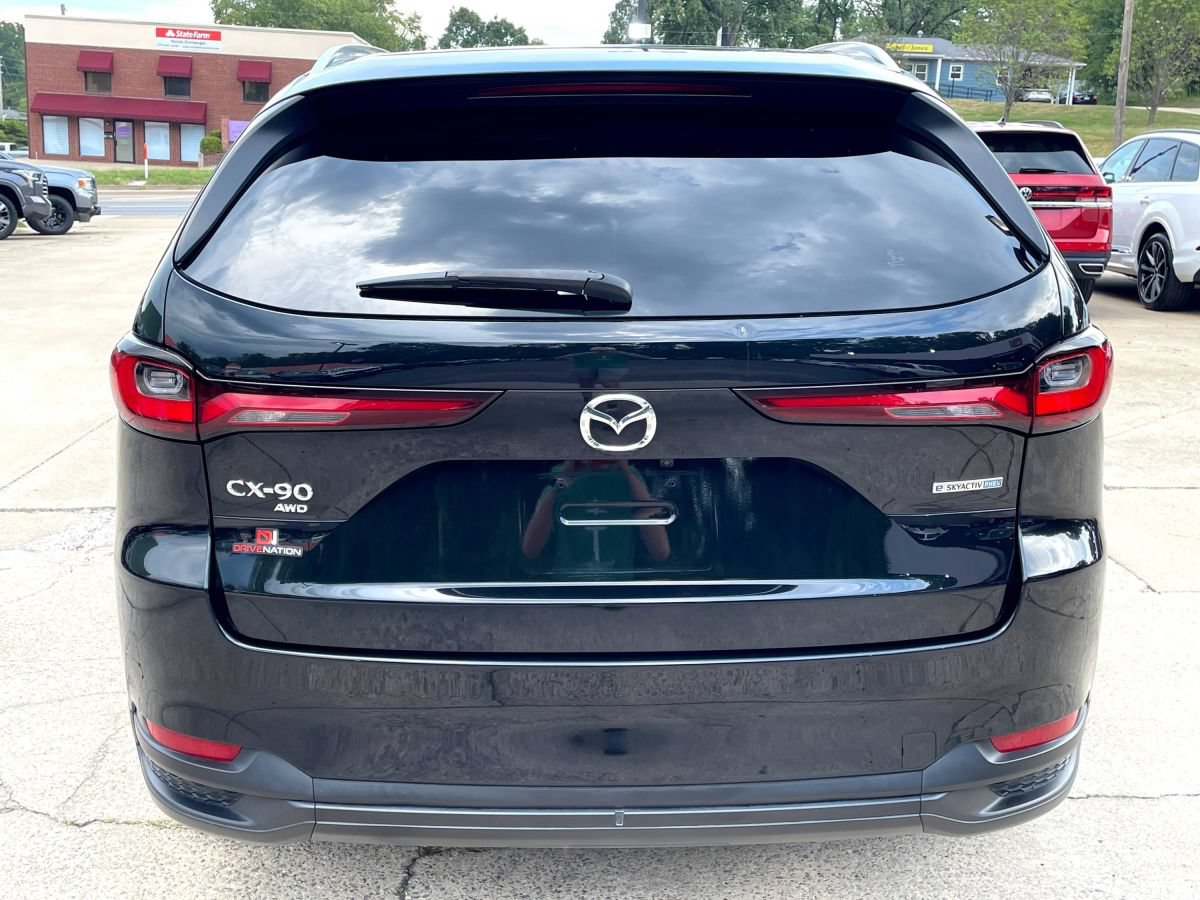 Used 2024 MAZDA CX-90 Plug-In Hybrid w/ Preferred AWD/4WD image 8