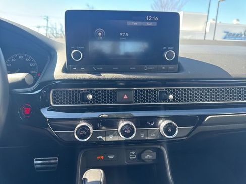 Used 2023 Honda Civic Sport image 19