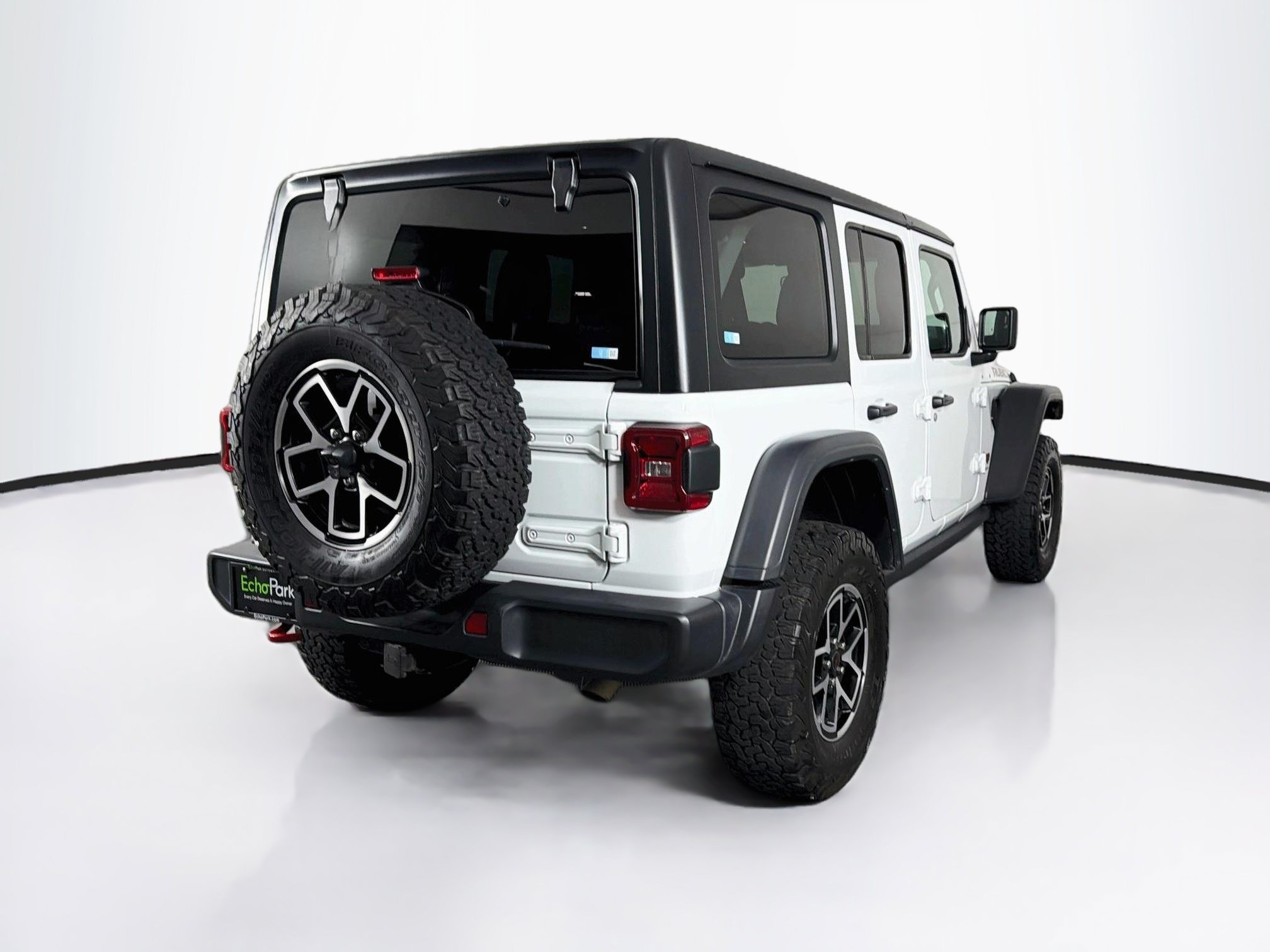 Used 2025 Jeep Wrangler Unlimited Rubicon AWD/4WD image 9