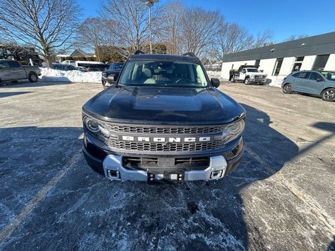 Used 2025 Ford Bronco Sport Badlands image 2