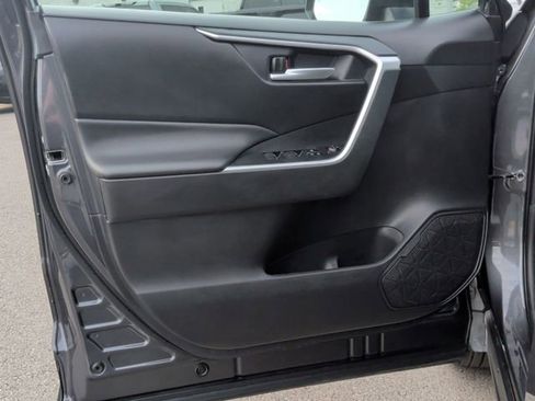 Used 2024 Toyota RAV4 XLE FWD image 10