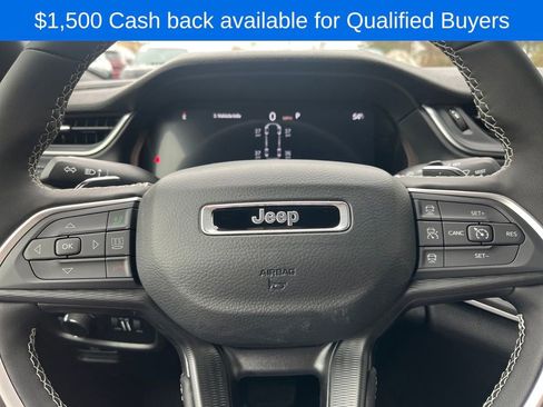 New 2026 Jeep Grand Cherokee L 4WD image 2