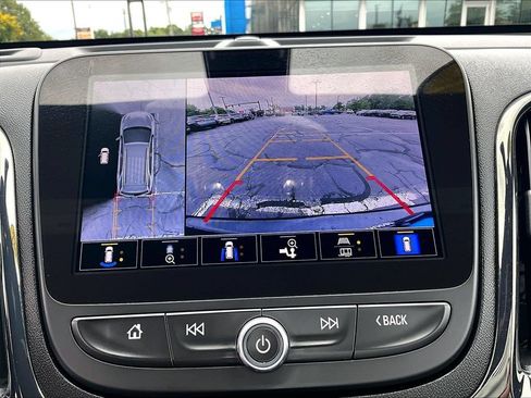 Used 2022 Chevrolet Equinox RS w/ Infotainment Package AWD/4WD image 19