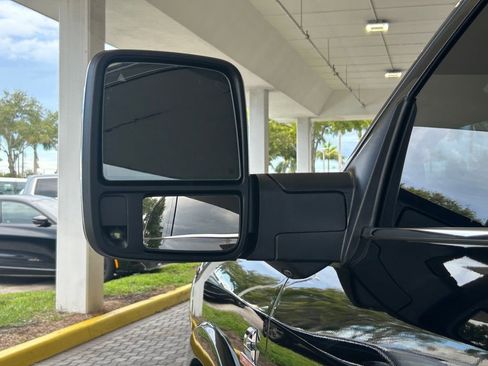 Used 2023 RAM 2500 Limited image 16