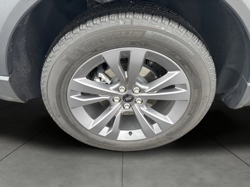 Certified 2025 Ford Explorer Active w/ Active Comfort Package image 21