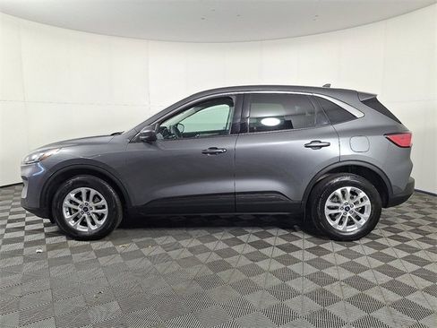 Used 2021 Ford Escape SE image 7