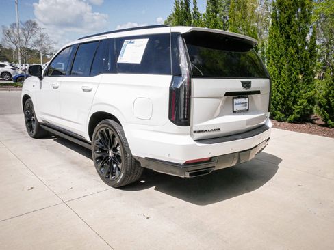 Used 2025 Cadillac Escalade Sport Platinum w/ LPO, ONYX Package AWD/4WD image 8