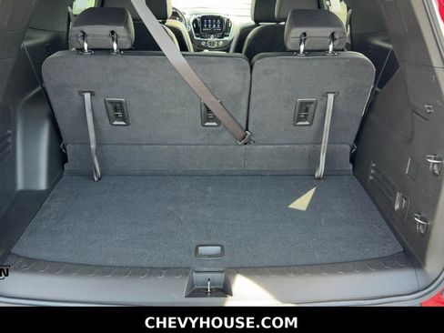 Used 2023 Chevrolet Traverse RS AWD/4WD image 25