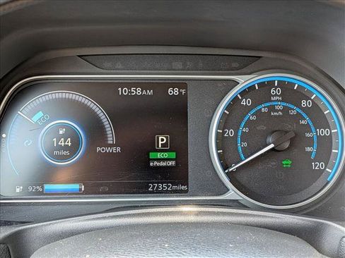 Used 2025 Nissan Leaf S FWD image 10