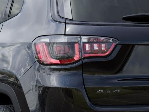 New 2026 Jeep Compass Latitude AWD/4WD image 17