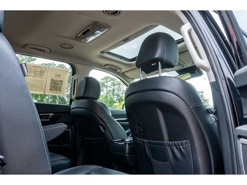 Used 2025 Kia Telluride S AWD/4WD image 18